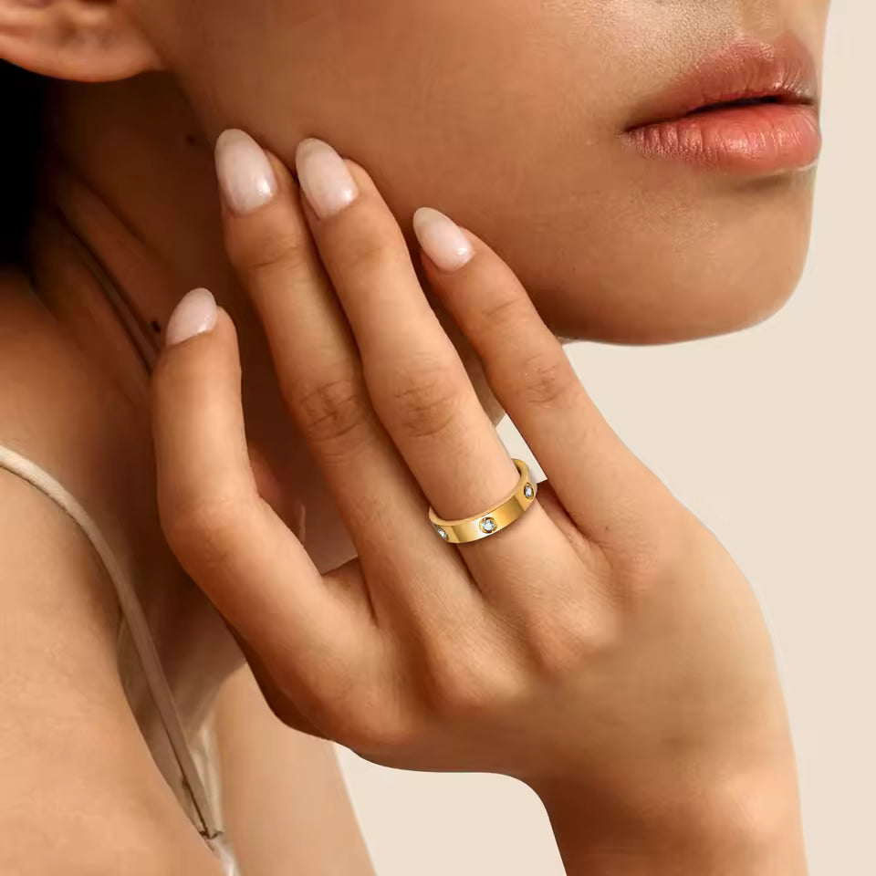 Minimalist Gold Band with Sparkling Stone